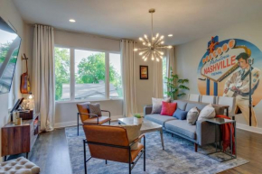 New NashVegas Downtown Rooftop City Views 13Beds